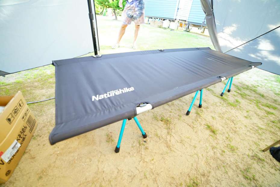 NatureHike軽量コット「屋外ポータブル折りたたみキャンプベッド